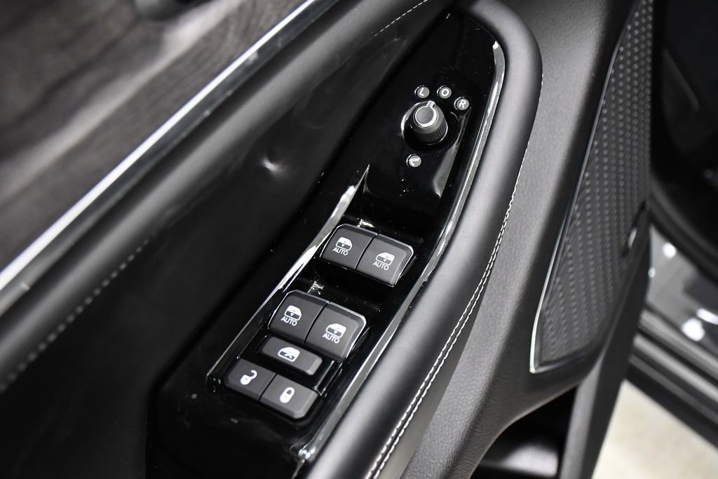 Used 2022 Jeep Grand Cherokee Overland image 18