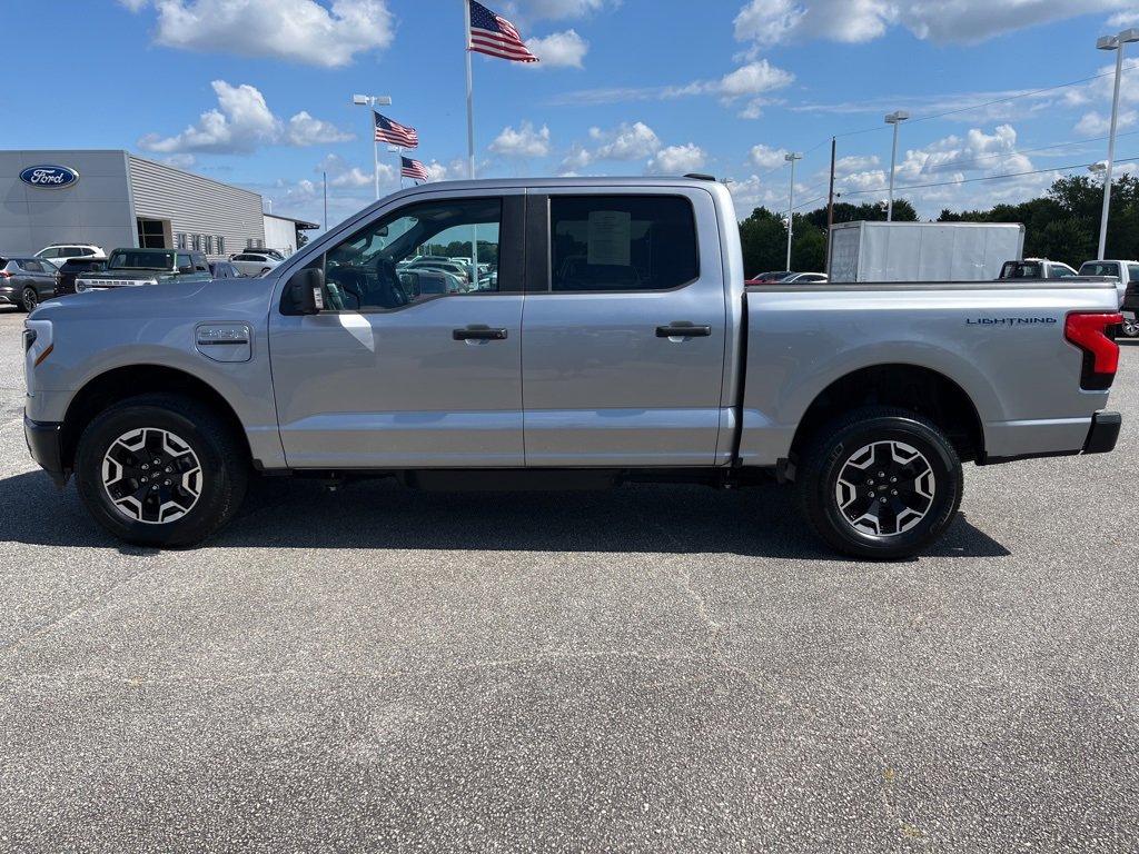 Used 2023 Ford F150 Lightning Pro w/ Tow Technology Package image 8