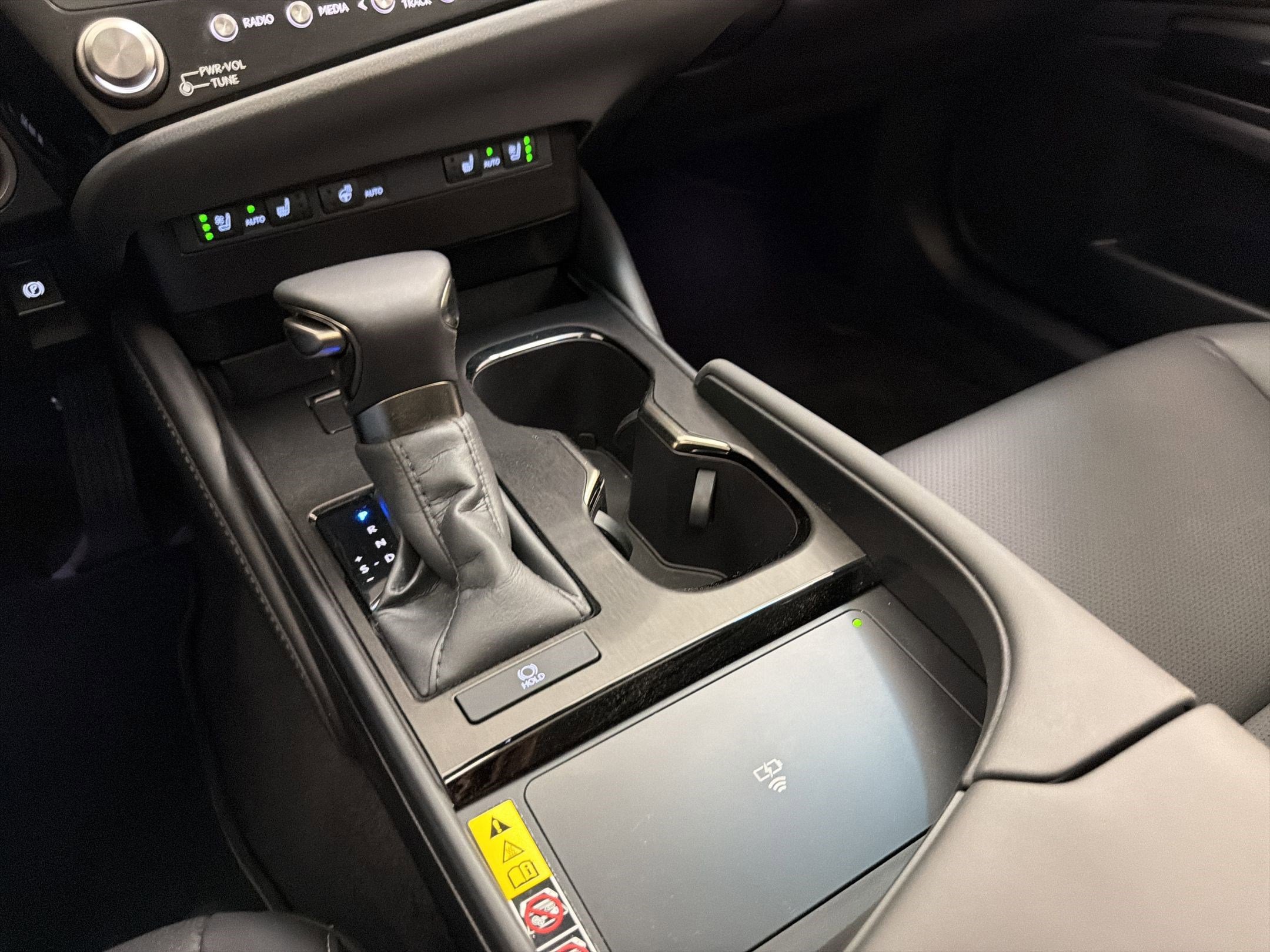 Certified 2024 Lexus ES 350 w/ Premium Package image 19