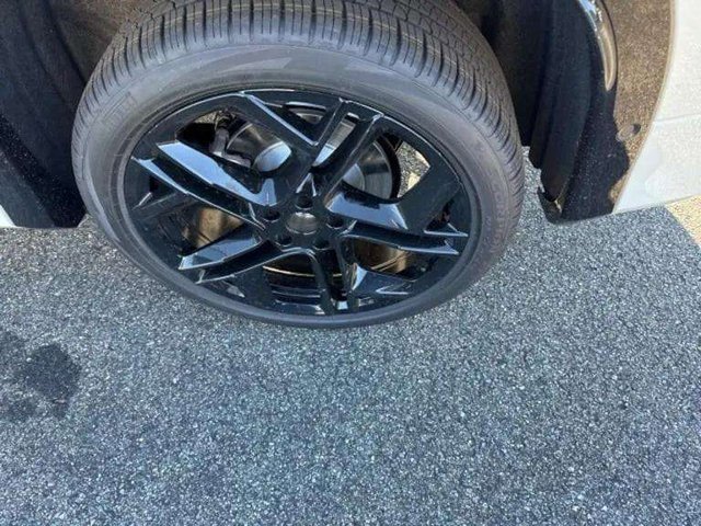 New 2026 Volkswagen Tiguan SE R-Line image 10