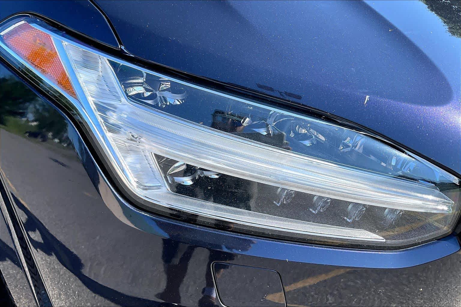 Used 2017 Volvo XC90 T8 Inscription w/ Vision Package AWD/4WD image 27