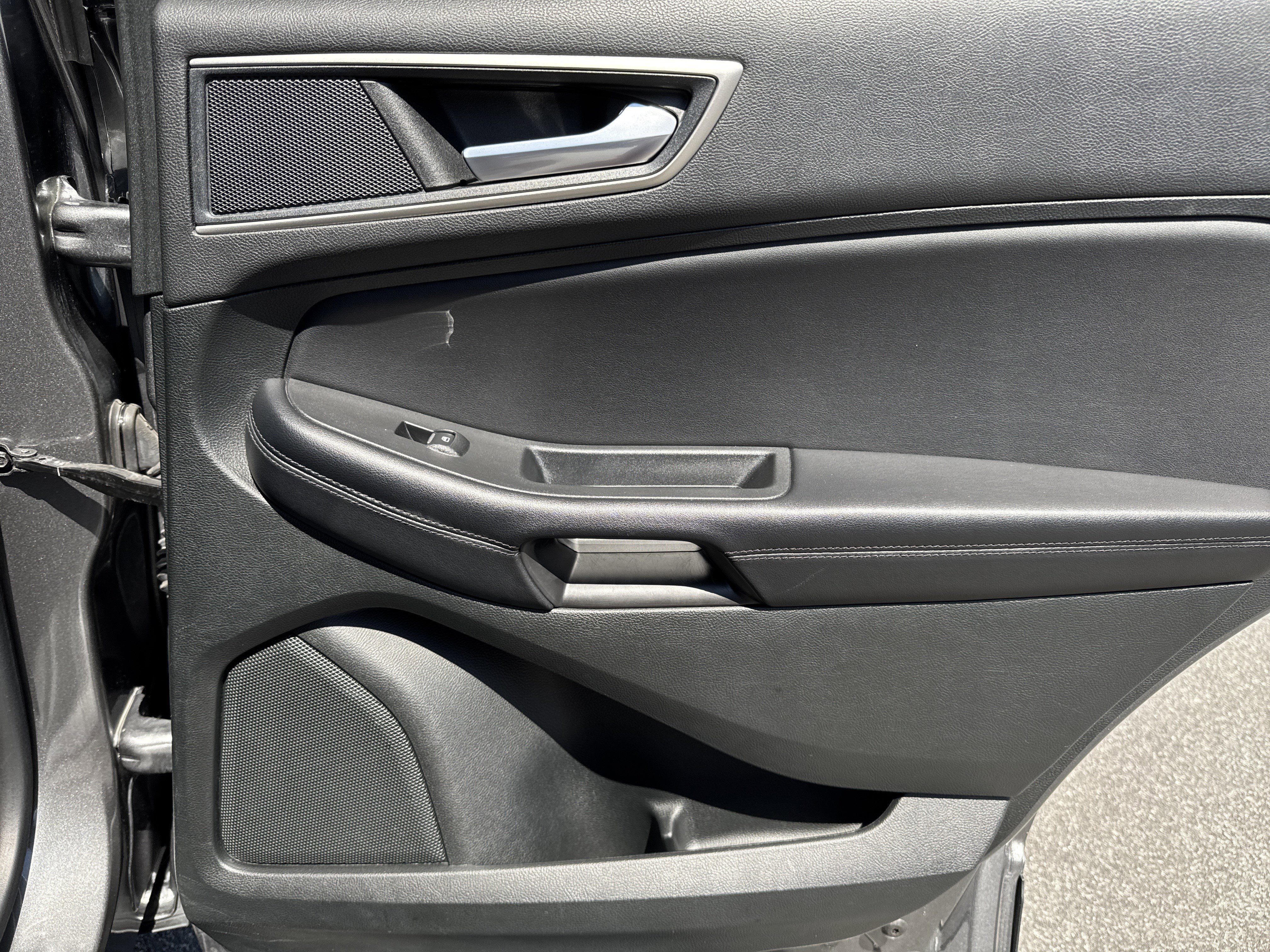 Used 2023 Ford Edge SEL image 22