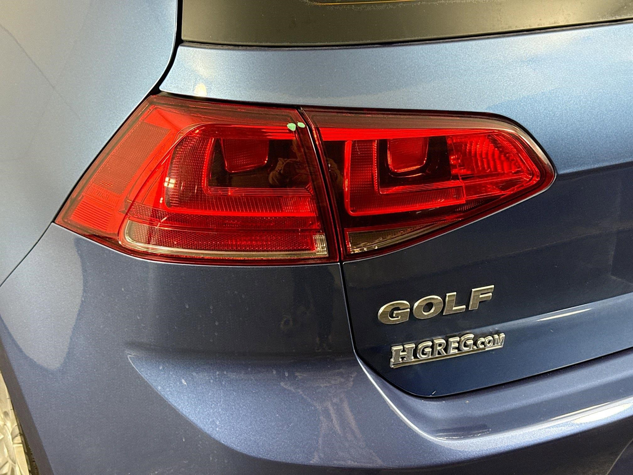 Used 2017 Volkswagen Golf S image 35