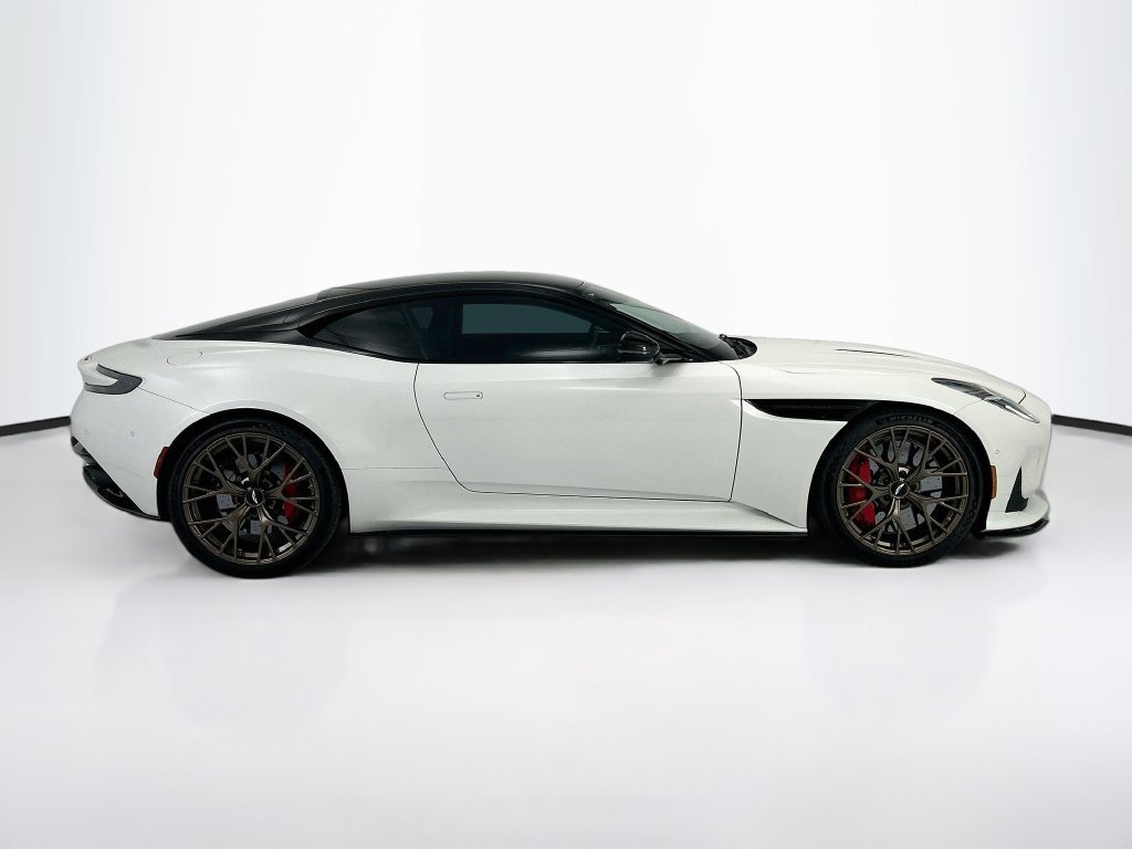 Used 2025 Aston Martin DB12 Coupe RWD image 4