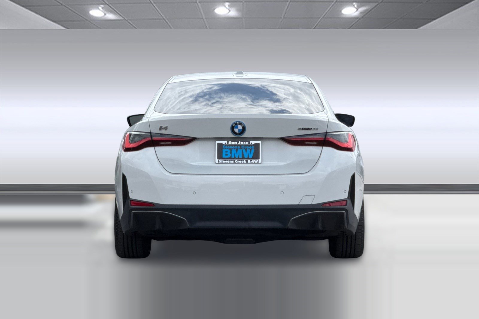 Certified 2023 BMW i4 eDrive35 w/ Premium Package RWD image 9