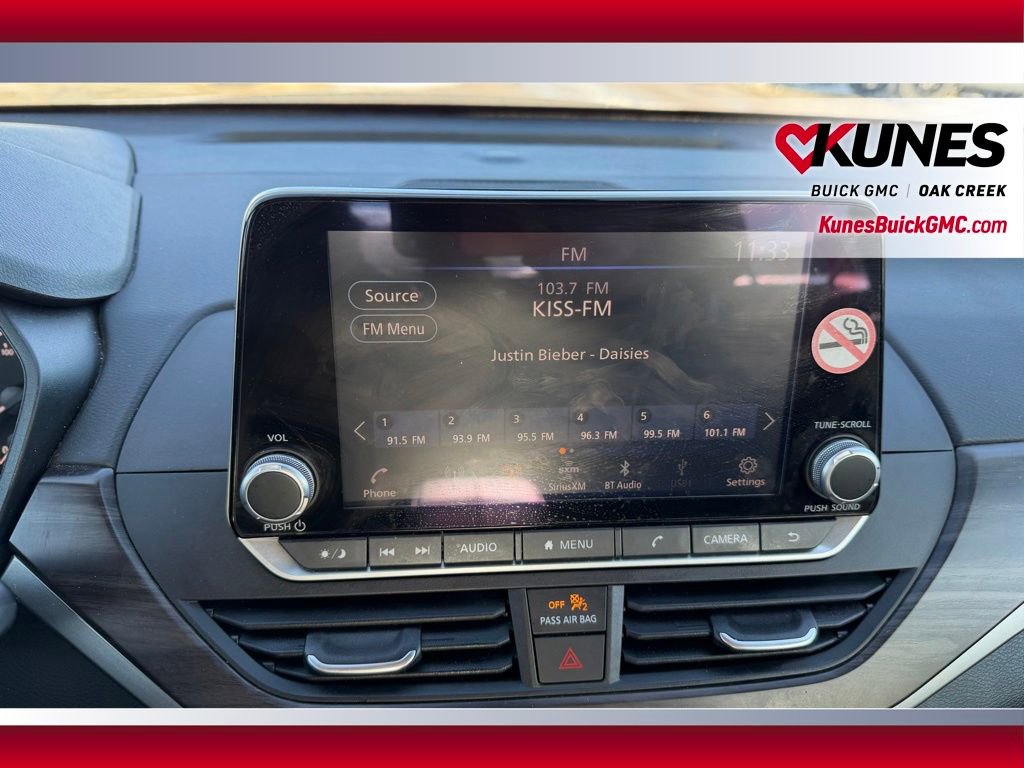 Used 2024 Nissan Altima 2.5 SV image 17