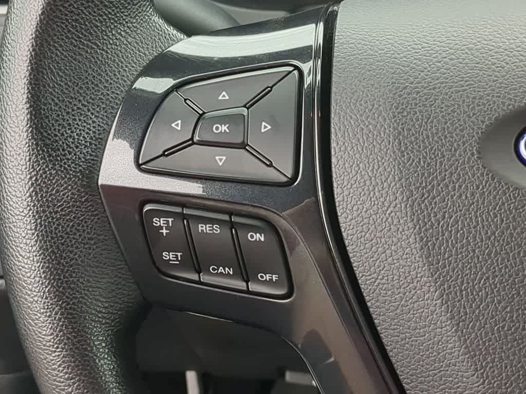 Used 2018 Ford Explorer XLT w/ Equipment Group 202A AWD/4WD image 22