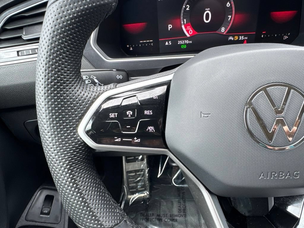 Used 2022 Volkswagen Tiguan SE R-Line AWD/4WD image 15