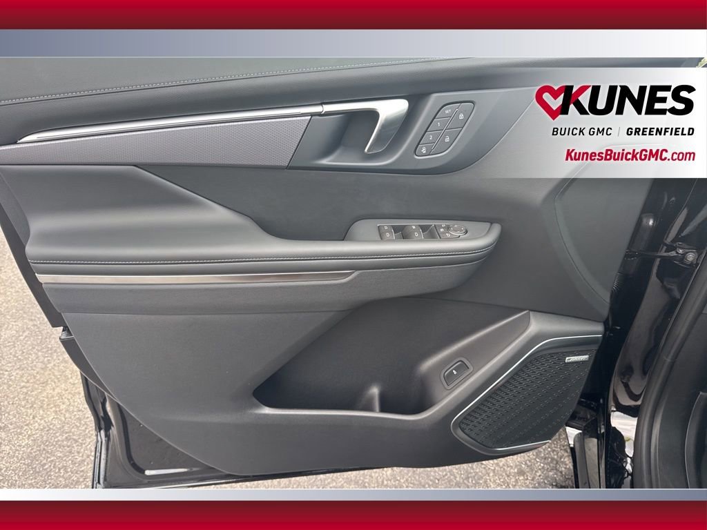 New 2026 Buick Enclave Sport Touring w/ Power Package image 16