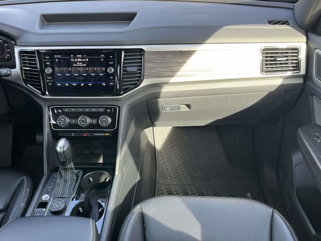 Used 2022 Volkswagen Atlas Cross Sport SE image 18