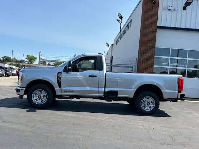 New 2024 Ford F350 XL w/ XL Chrome Package image 5