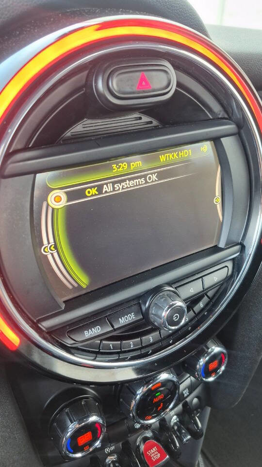 Used 2015 MINI Cooper 2-Door Hardtop image 35