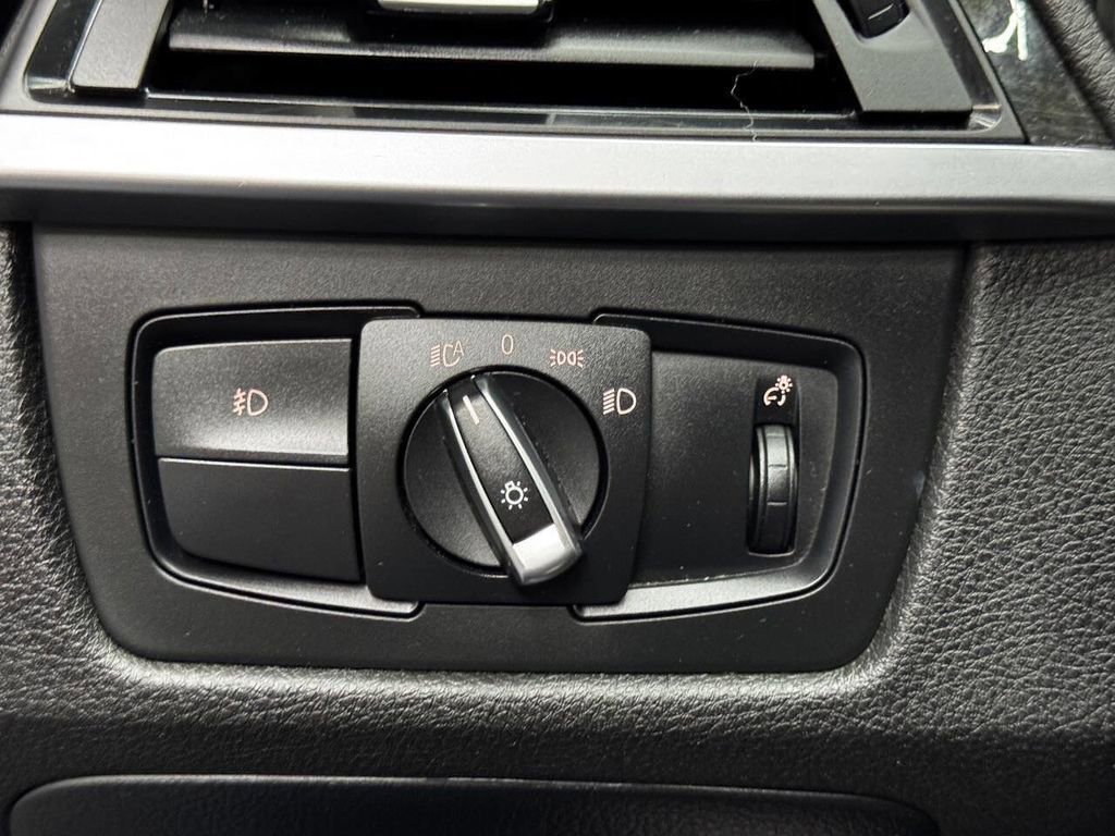 Used 2015 BMW 328i Gran Turismo xDrive image 31