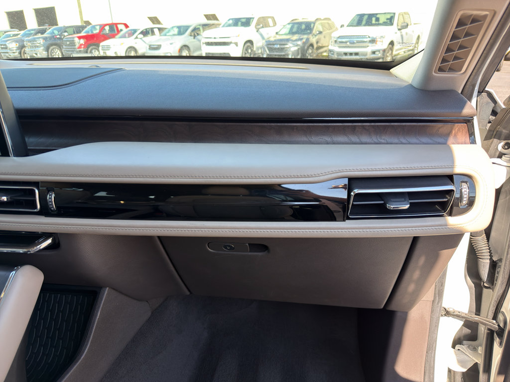 Used 2023 Lincoln Aviator Grand Touring w/ Equipment Group 301A AWD/4WD image 21