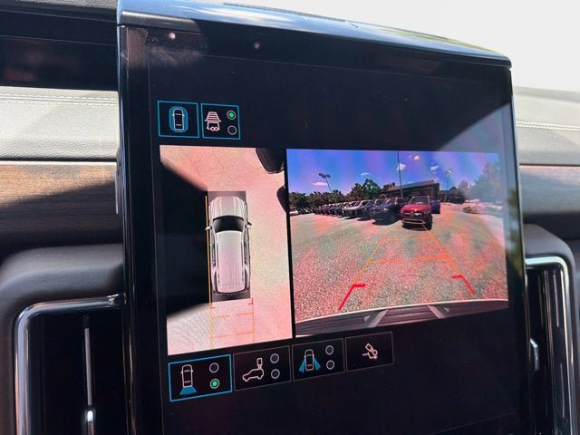 Used 2025 GMC Yukon Denali Ultimate AWD/4WD image 26