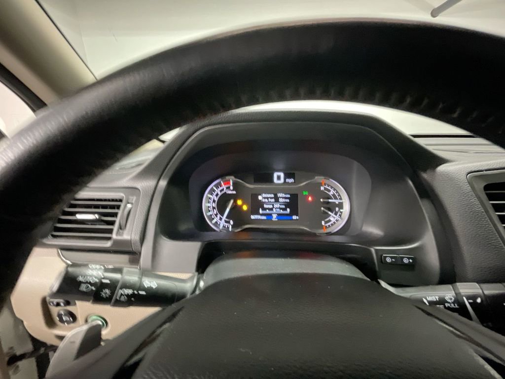 Used 2017 Honda Pilot Touring image 11