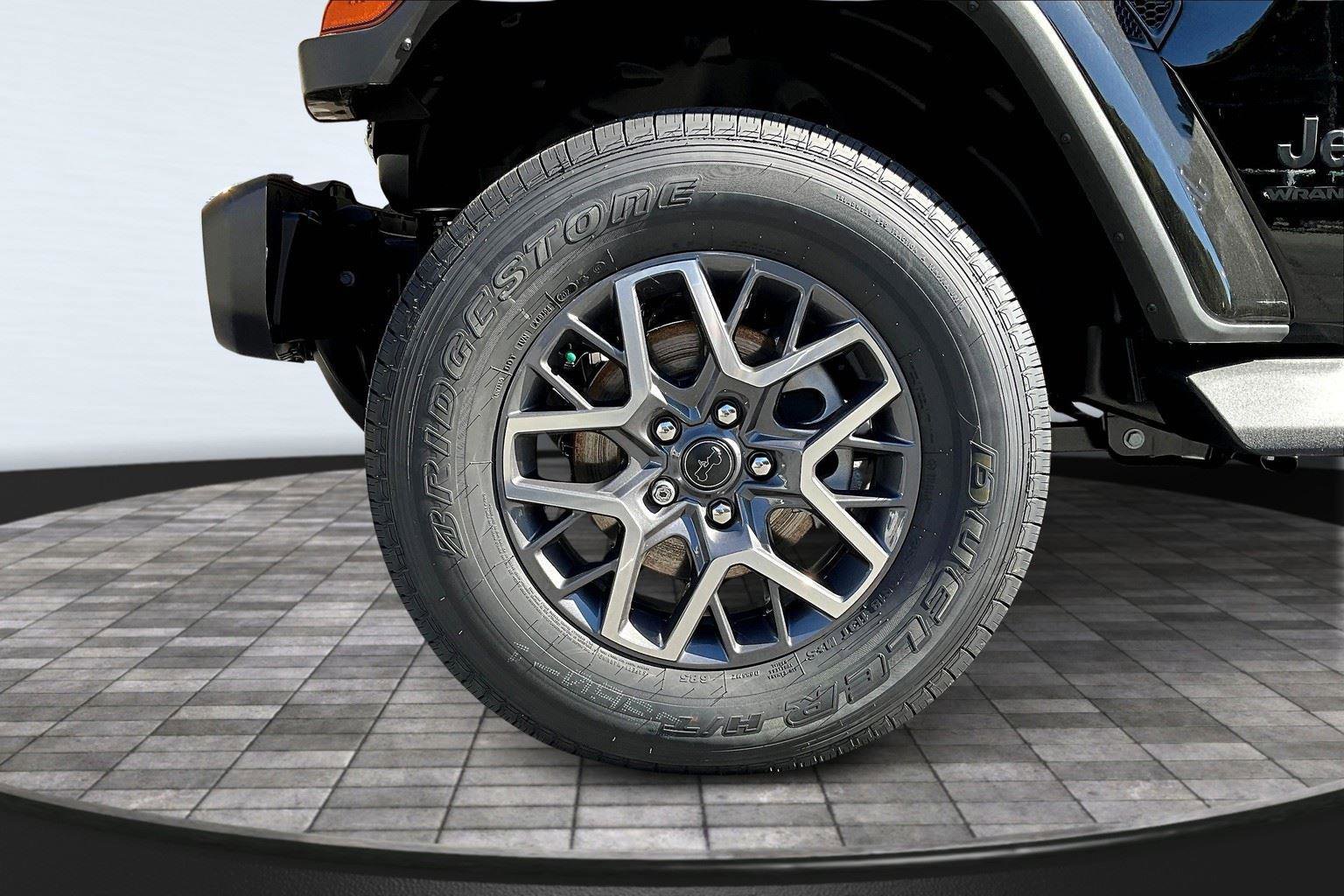 New 2025 Jeep Wrangler Sahara image 11