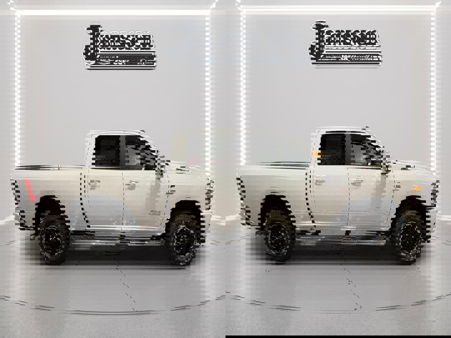 New 2025 RAM 2500 Laramie image 4