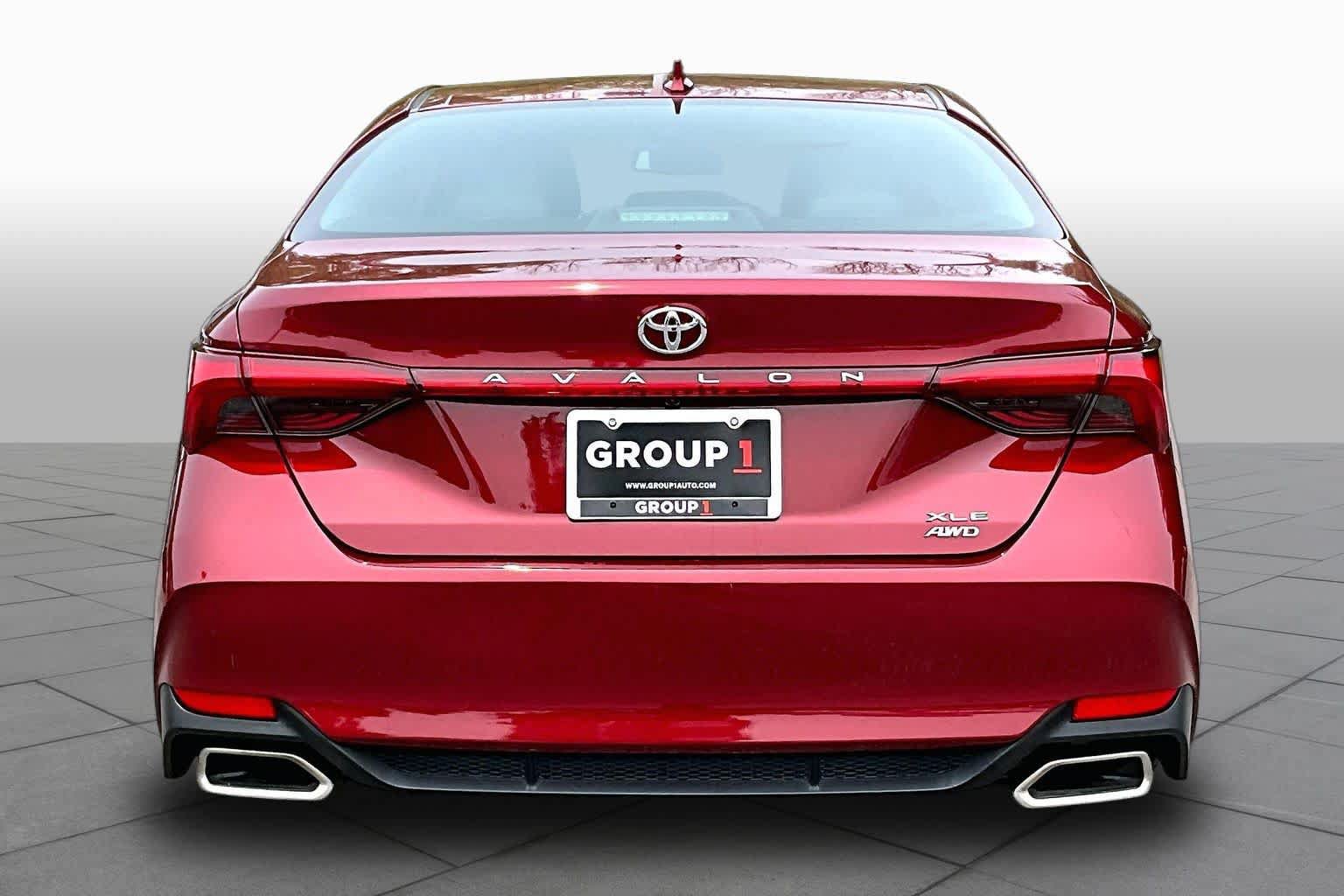 Used 2021 Toyota Avalon XLE w/ Moonroof Package AWD/4WD image 5