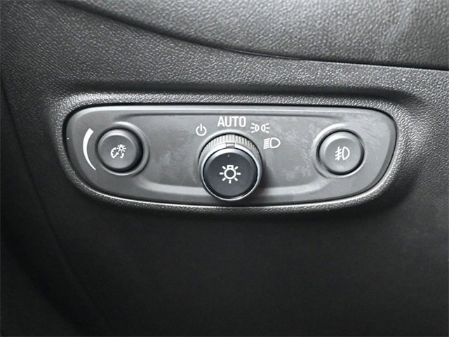 Used 2022 Chevrolet Equinox Premier image 11