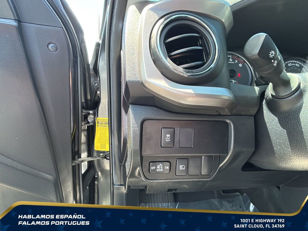 Used 2022 Toyota Tacoma SR5 RWD image 16