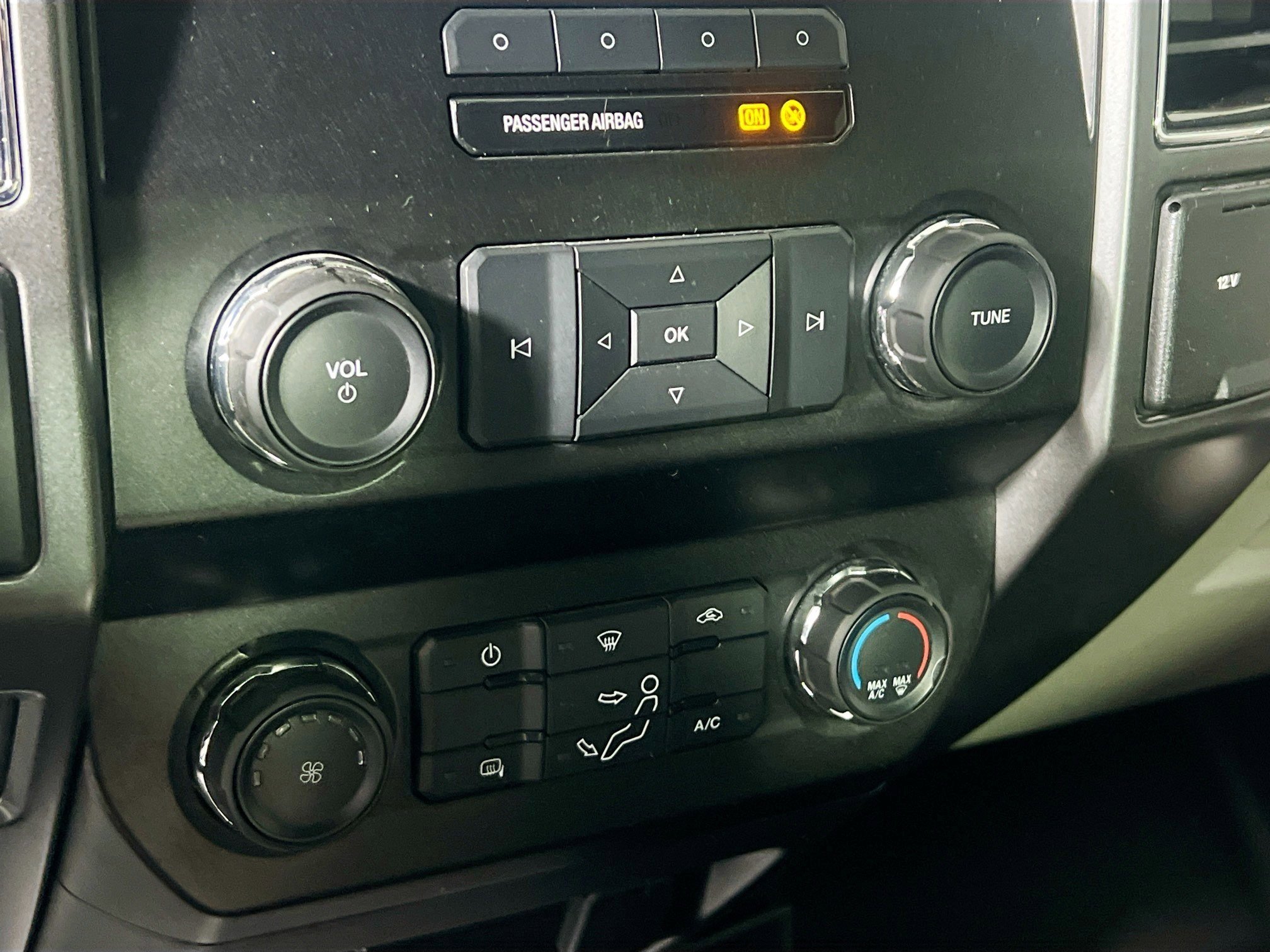 Used 2019 Ford F250 XLT AWD/4WD image 26