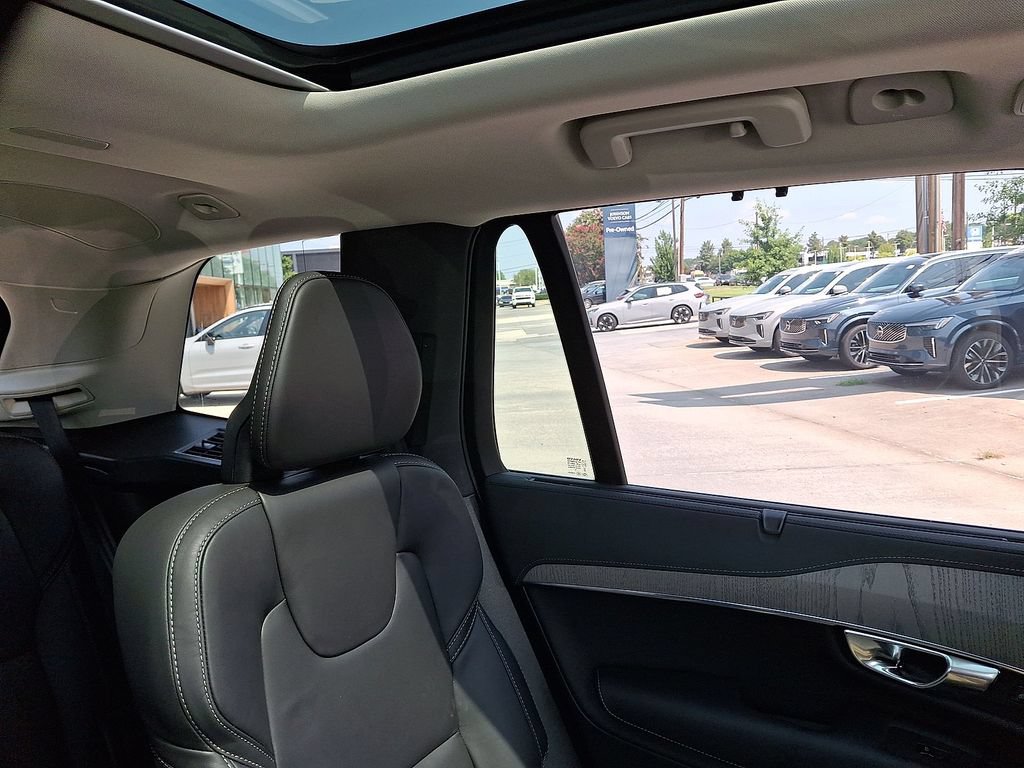 Certified 2025 Volvo XC90 B6 Ultra w/ Protection Package Premier AWD/4WD image 14