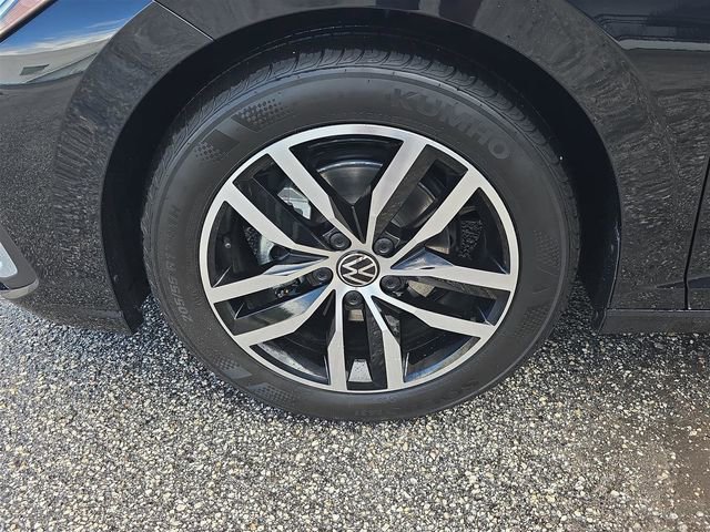 New 2025 Volkswagen Jetta SE image 7