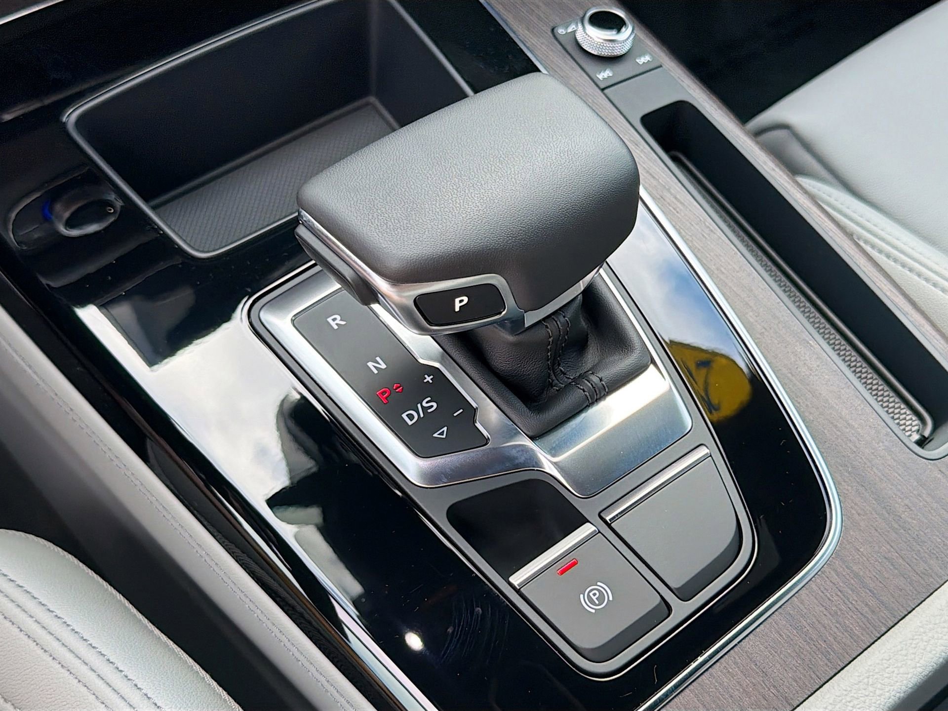 Used 2024 Audi Q5 e Premium Plus image 29