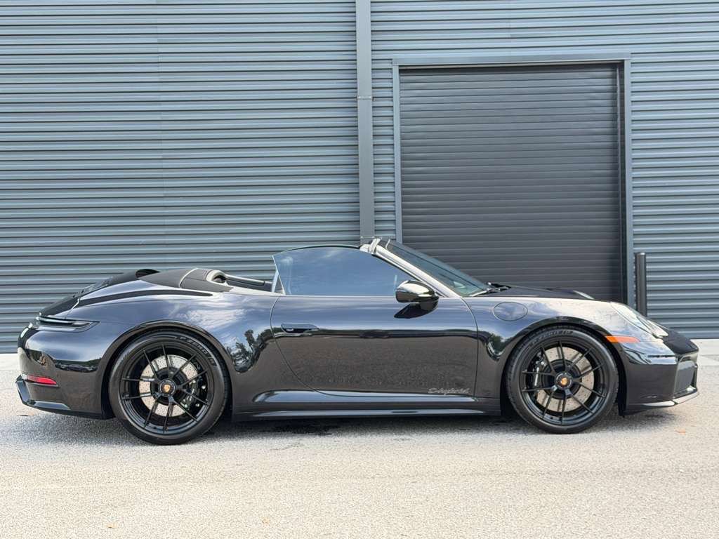 Certified 2026 Porsche 911 Carrera GTS RWD image 23