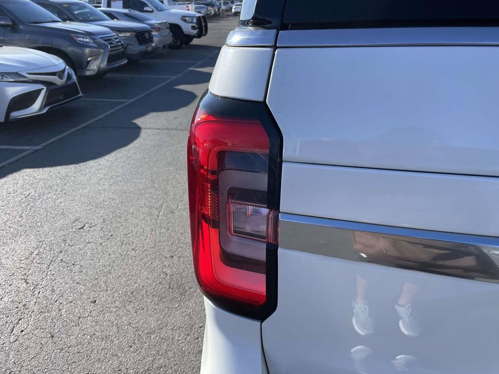 Used 2022 Ford Expedition Max Platinum image 18