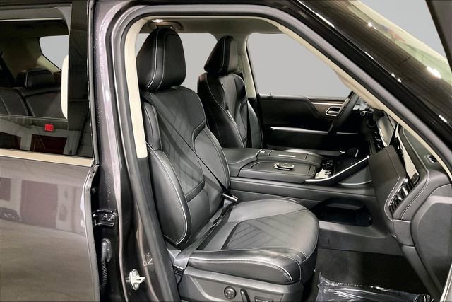 Used 2025 INFINITI QX80 Luxe image 9