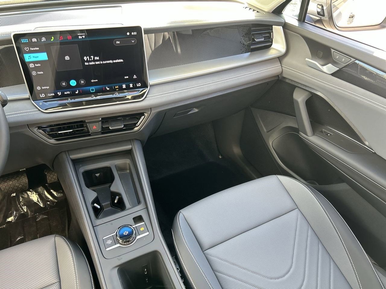 New 2026 Volkswagen Tiguan SE image 12