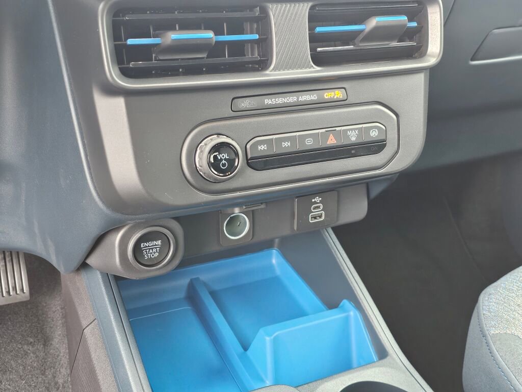 New 2026 Ford Maverick XLT image 17