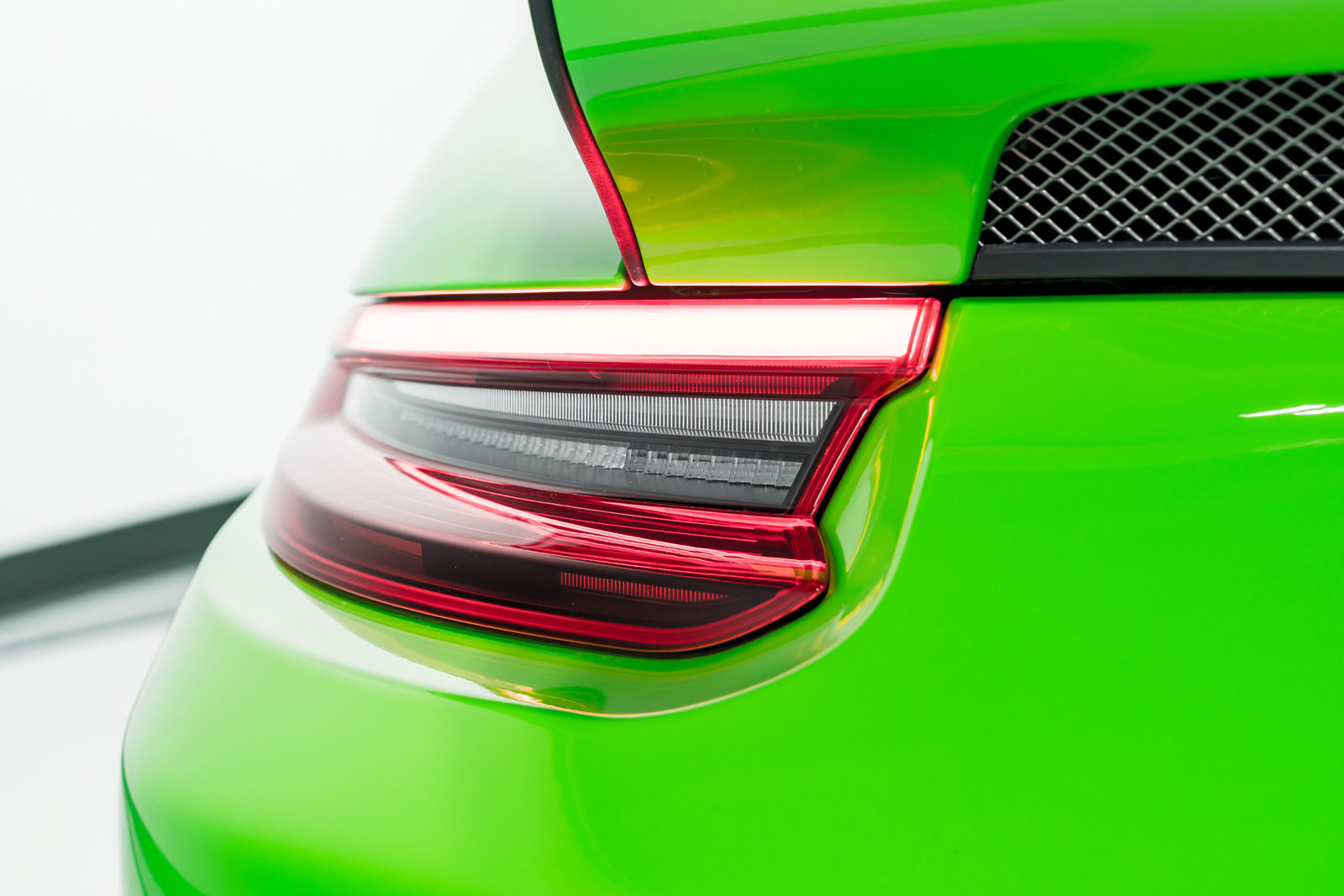Used 2019 Porsche 911 GT3 RS RWD image 52