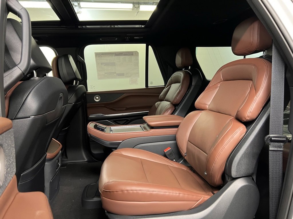 New 2026 Lincoln Navigator L Reserve image 35