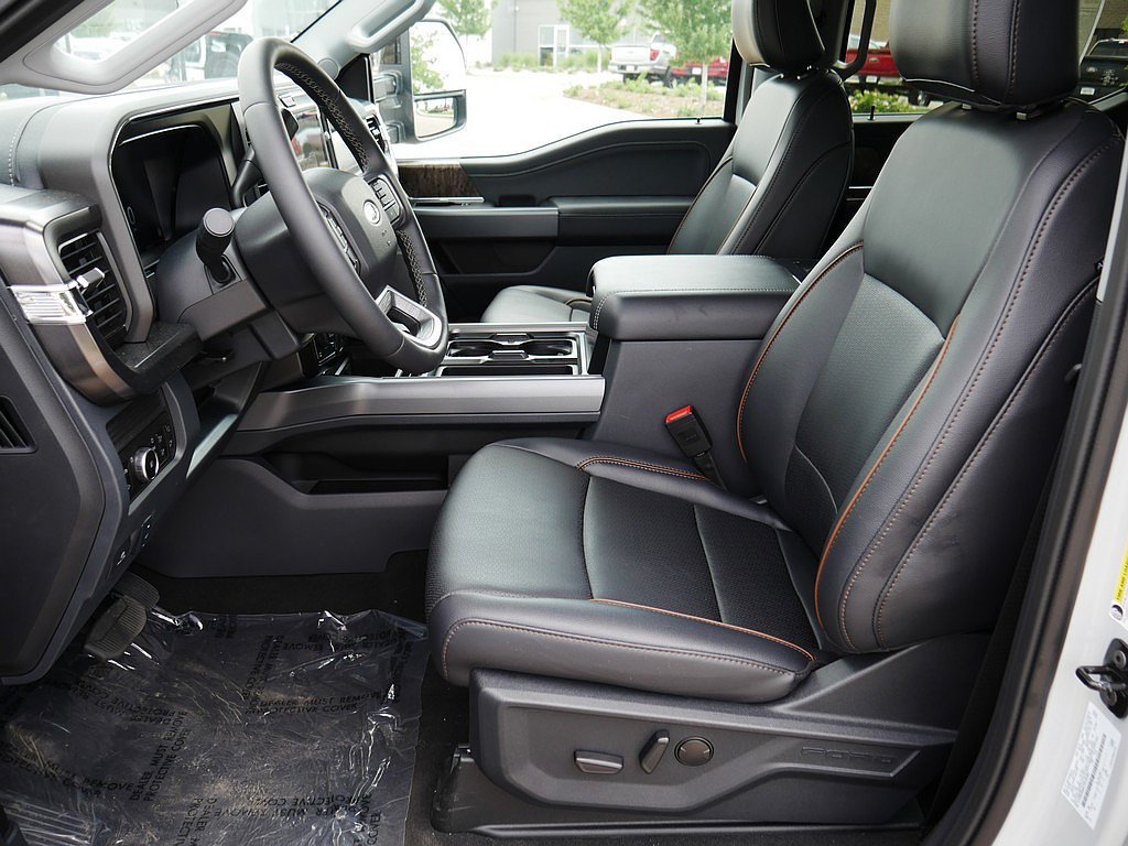 New 2026 Ford F350 Lariat w/ Black Appearance Package AWD/4WD image 10
