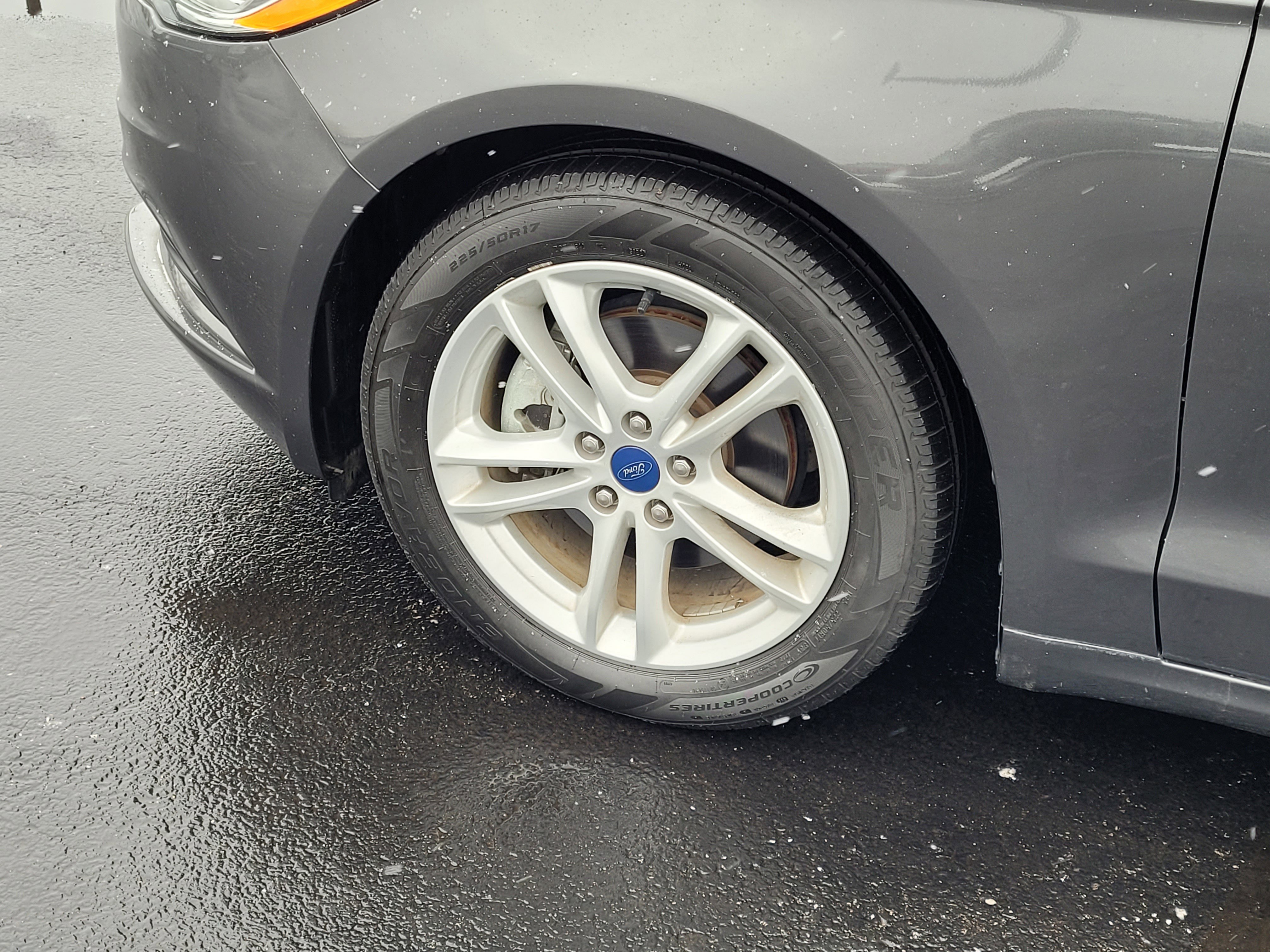 Used 2018 Ford Fusion S image 11