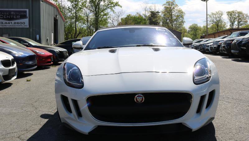 Used 2017 Jaguar F-TYPE Convertible image 2