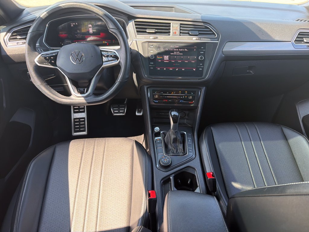 Certified 2023 Volkswagen Tiguan SE R-Line AWD/4WD image 20