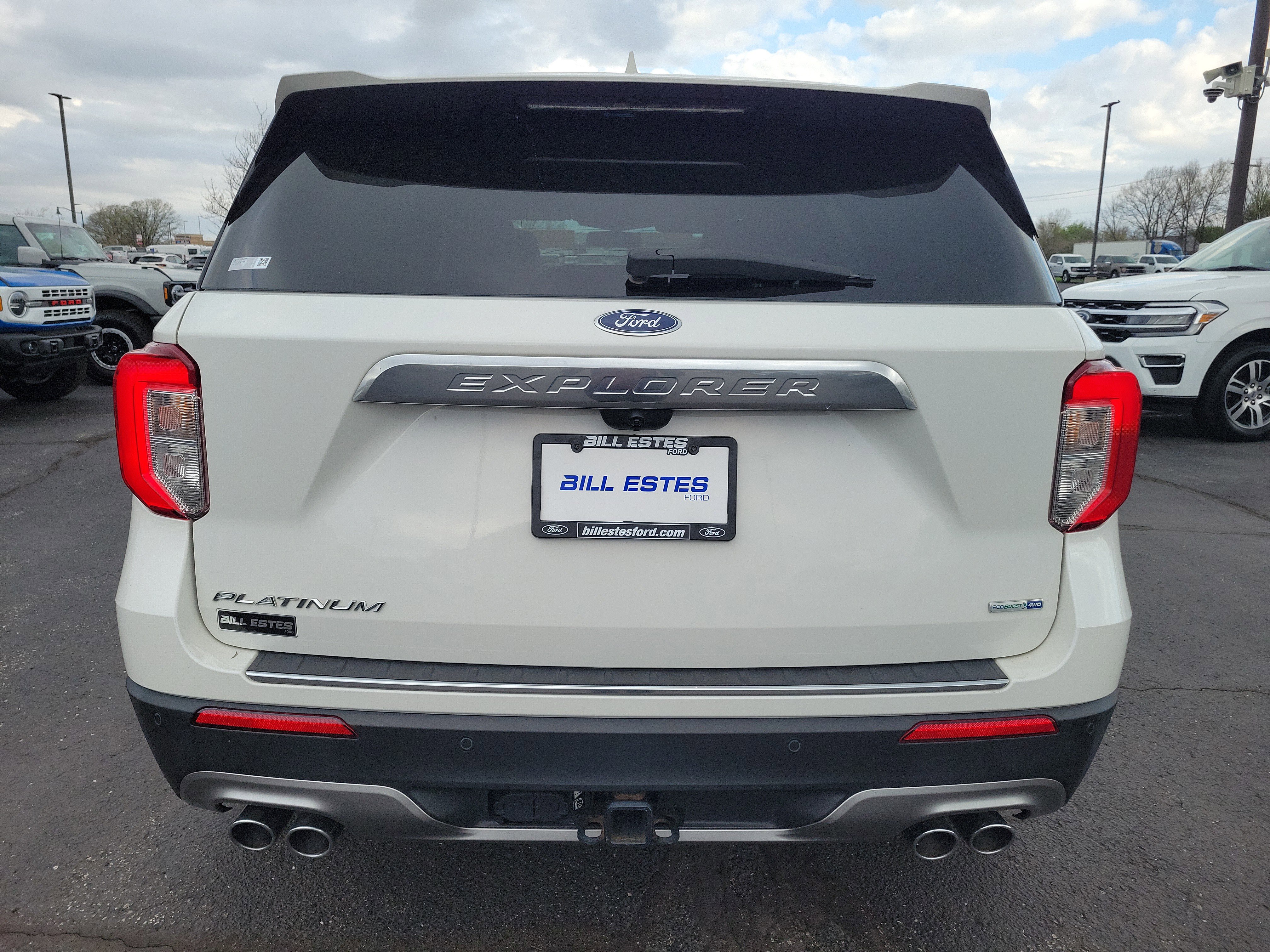 Used 2020 Ford Explorer Platinum w/ Premium Technology Package image 3
