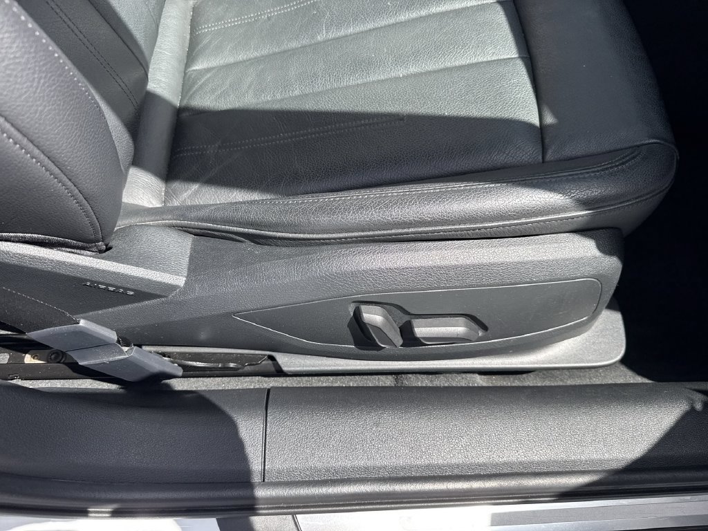 Used 2017 Audi A4 2.0T Ultra Premium FWD image 45