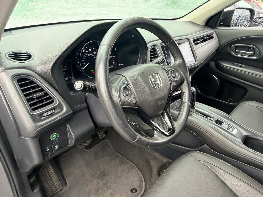 Used 2021 Honda HR-V EX-L image 10