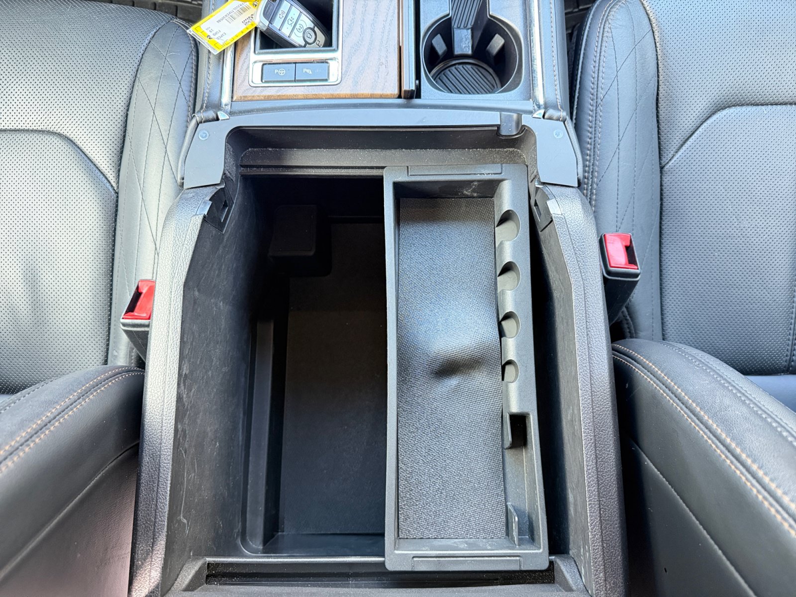Used 2019 Ford Expedition Platinum RWD image 20