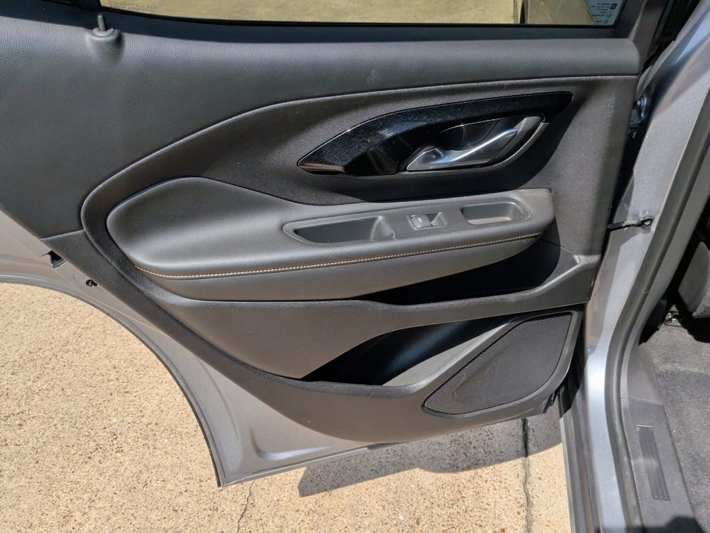 Used 2023 GMC Terrain AT4 image 33