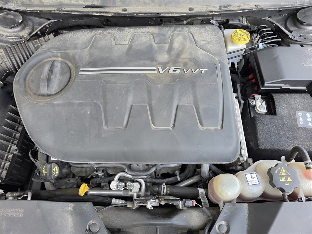 Used 2021 Jeep Cherokee Latitude Lux 80th Anniv w/ Quick Order Package 26U 80TH image 10