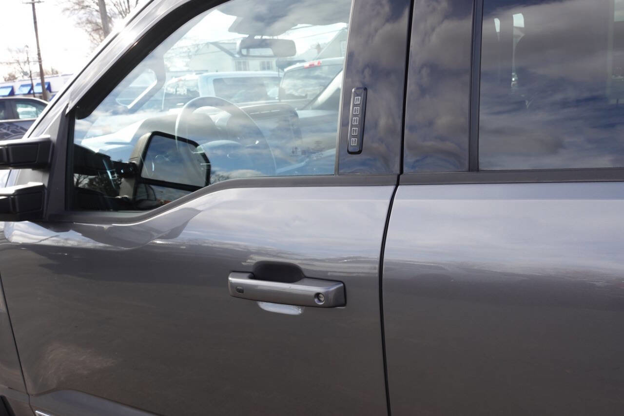 Used 2022 Ford F150 XLT w/ Equipment Group 302A High image 14