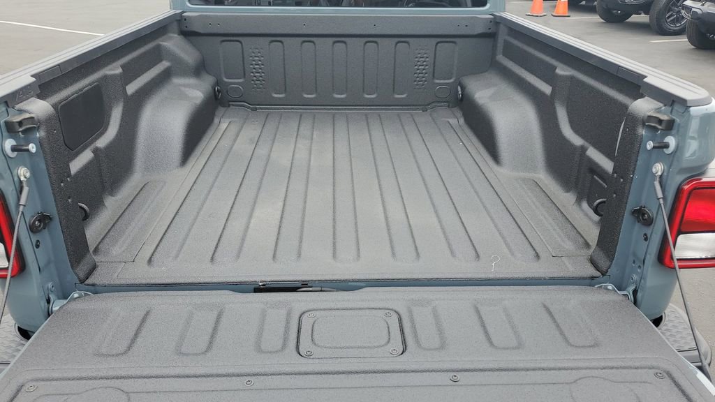 New 2026 Jeep Gladiator Sport image 9