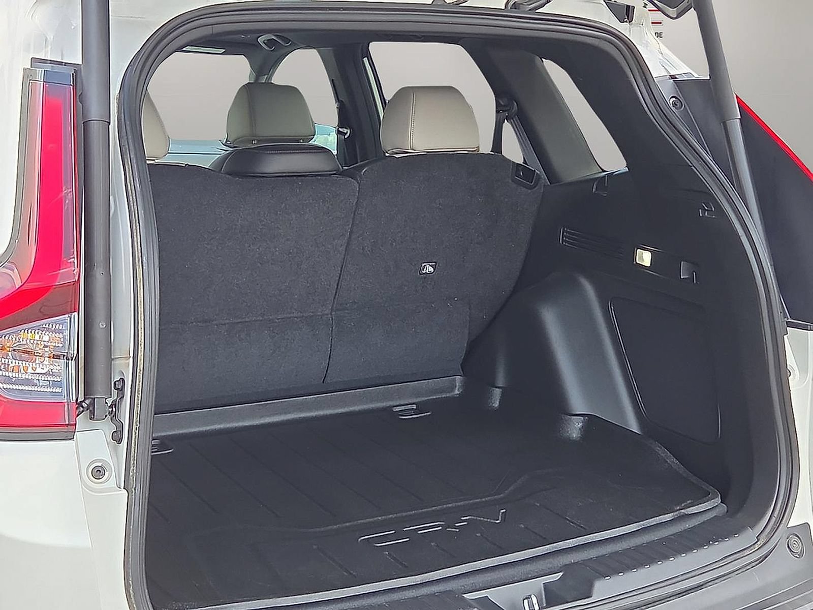 Used 2025 Honda CR-V Sport Touring image 17