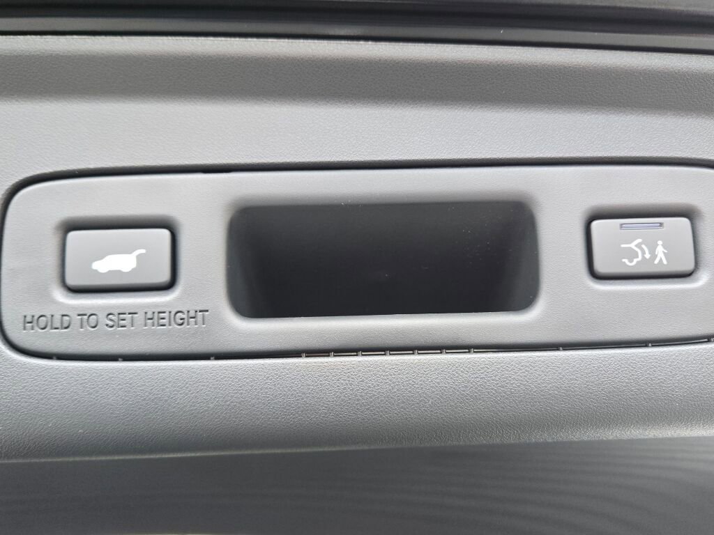 New 2026 Acura ADX A-Spec image 25